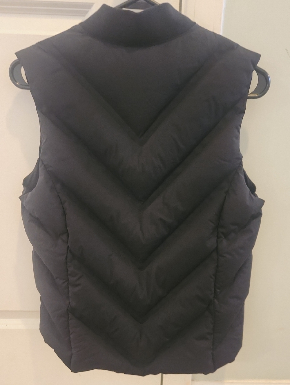 Athleta Black Quilted Vest Goose Down - Picture 4 of 6
